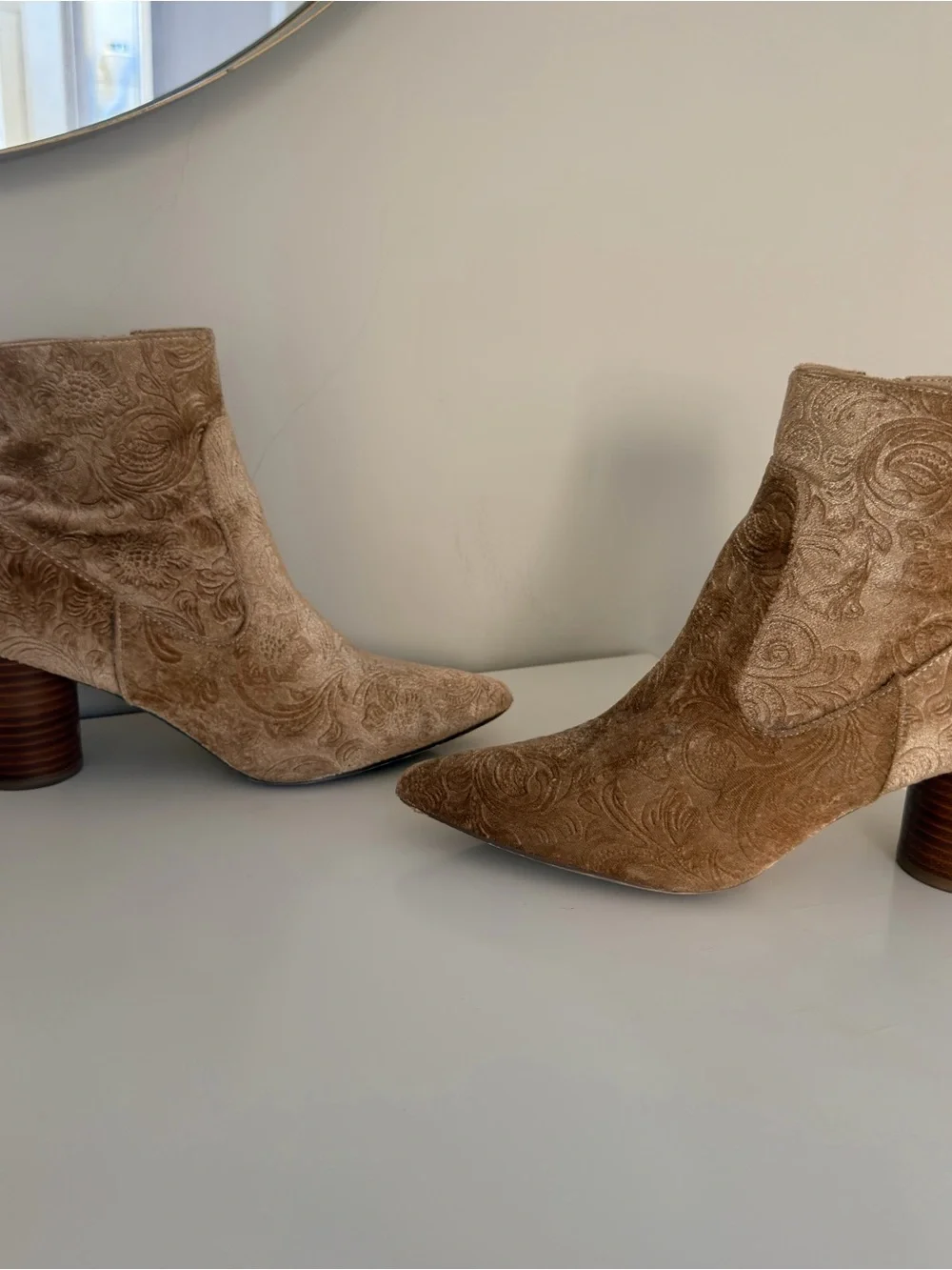 Coconuts by Matisse Alana Natural Floral Jacquard Velvet Ankle Boots 8.5